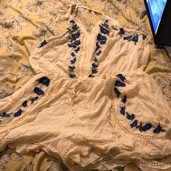 American Eagle Outfitters Pants - Embroidered Romper